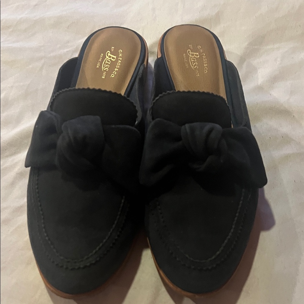 G.H. Bass & Co. Women's Blue Leather Suede Mules with Bow